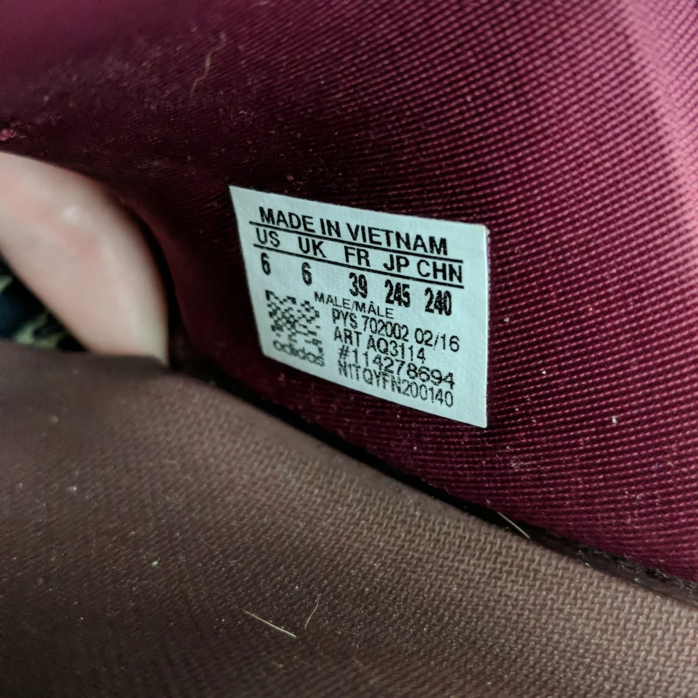 Adidas Plum Sz 6 Slides Sandals